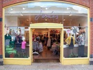 Joules of Windsor 737486 Image 0